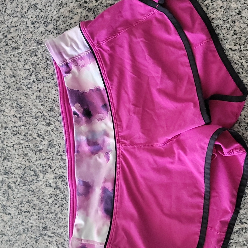 Lululemon speed shorts size 6